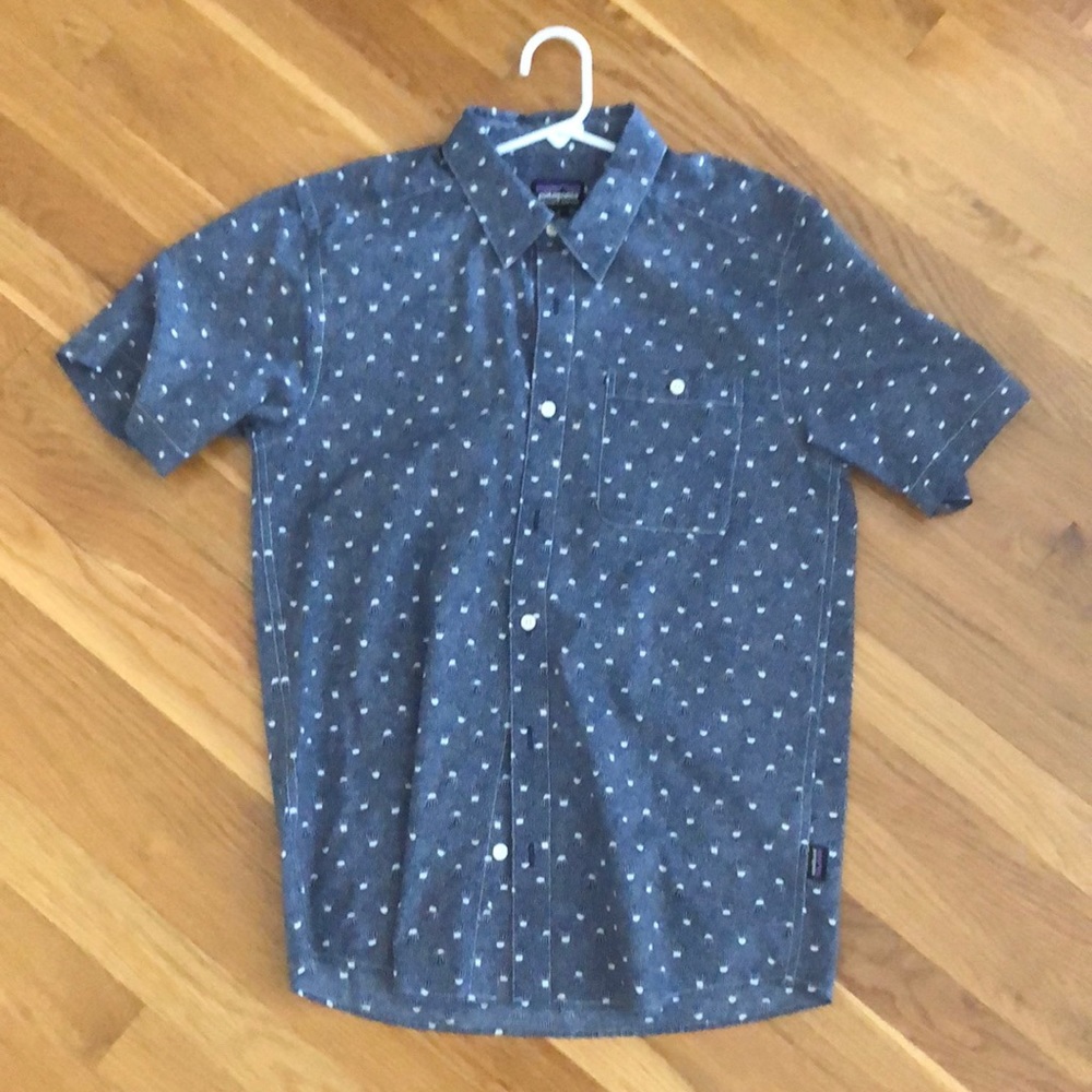 Men’s Patagonia Button Down Dress Shirt Size Small
